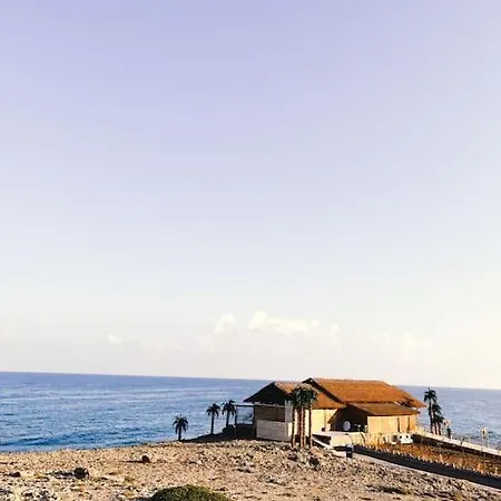 Dreamview Beachfront Getaway *